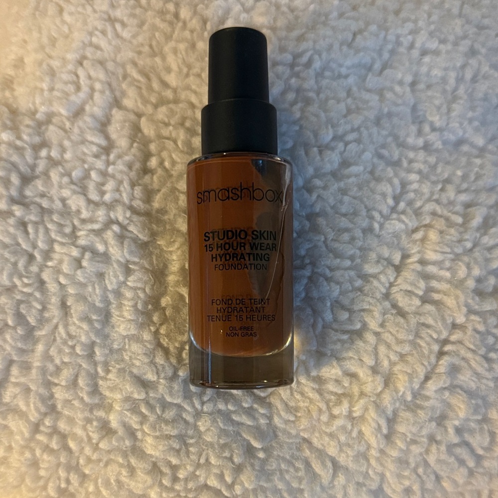 Smashbox Studio Skin Foundation - shade 4.5